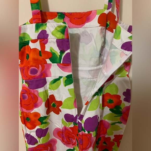 Vintage inspired floral dress - Picture 9 of 9